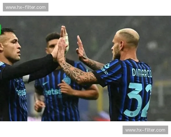 蓝黑与红狼的巅峰对决：国米vs罗马直播，一场不容错过的意甲盛宴！